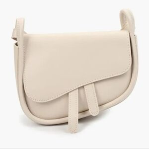 Urban Expressions Crossbody/Hand Arlo Saddle Bag in bone vegan leather   NWOT